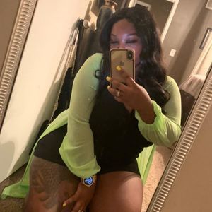 Meet your Posher, Simone